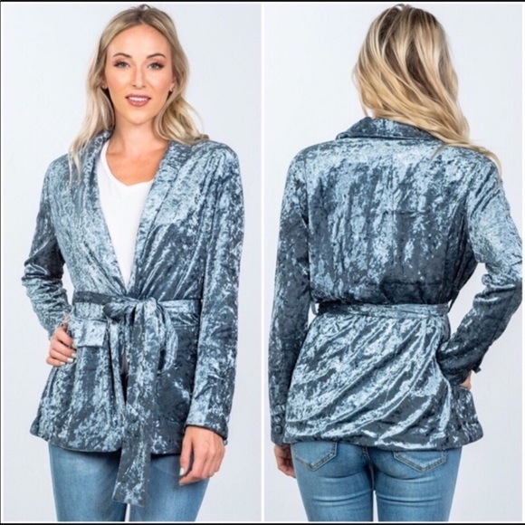 Blue crushed velvet belted jacket size M - Picture 3 of 8